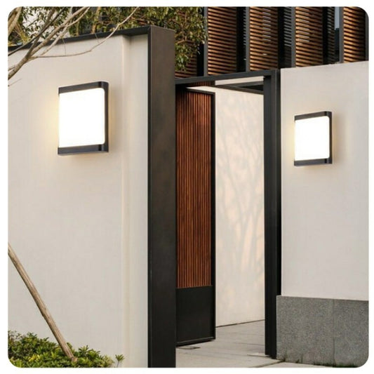 Light In Modern Yard